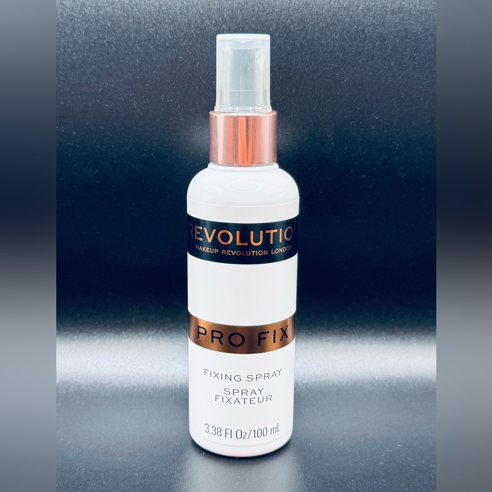 MAKEUP REVOLUTION PRO FIX OIL CONTROL FIXING SPRAY
